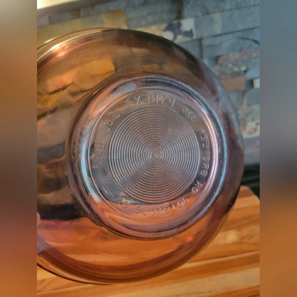 Pyrex Vintage Cranberry Glass‎ Bowl 325 2.5L